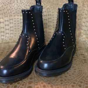 Doc martens-reserved two pairs